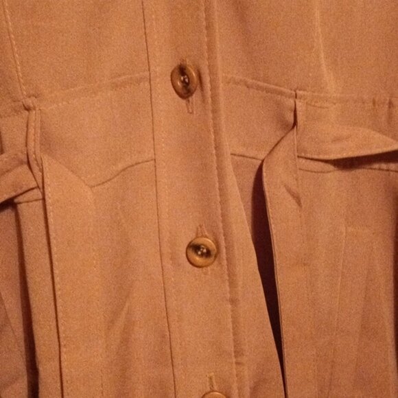 Long Tan Coat - Picture 6 of 16